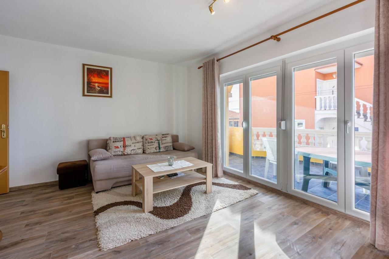 Apartments Kulas Novi Vinodolski Eksteriør billede