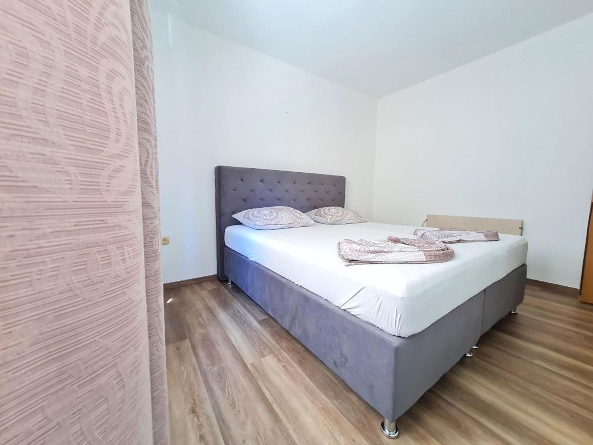 Apartments Kulas Novi Vinodolski Eksteriør billede