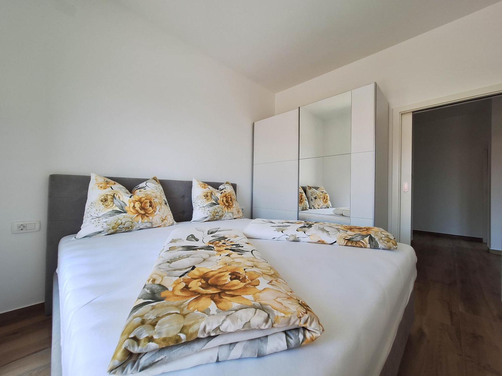Apartments Kulas Novi Vinodolski Eksteriør billede